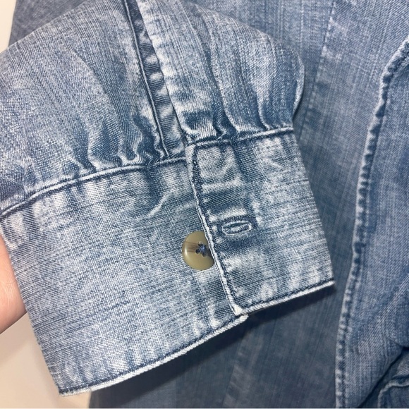 Kut from the Kloth Denim Ruffle Button Down Shirt - Picture 4 of 11